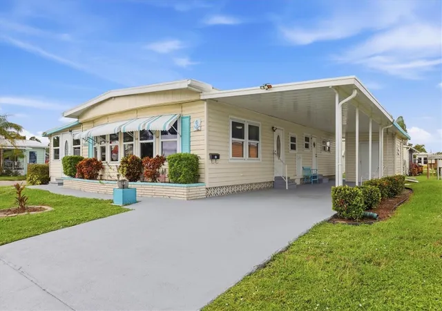 Photo 2 of Manufactured home for sale at 1003 45th Avenue Dr E, Ellenton, FL 34222 | MLS# A4707897 | Listing updated on 2026-10-01