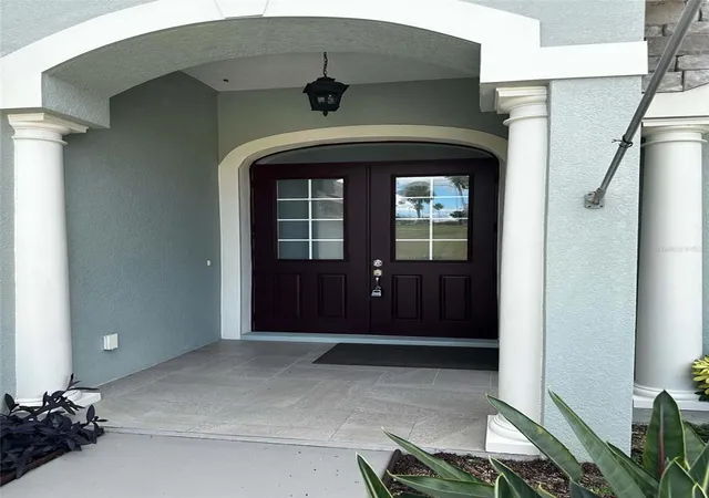 Photo 2 of Single family home for sale at 17710 Palm View Cir, Mount Dora, FL 32757 | MLS# G5118422 | Listing updated on 2026-10-06