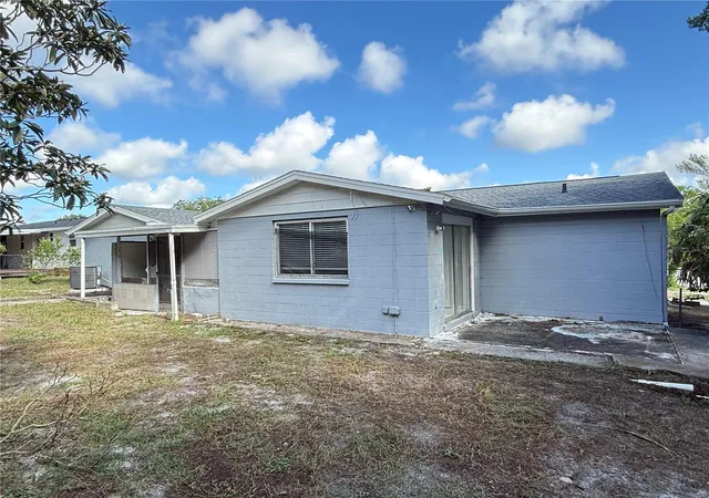 Photo 3 of Single family home for sale at 9448 Chase St, Spring Hill, FL 34608 | MLS# TB8553393 | Listing updated on 2026-09-30