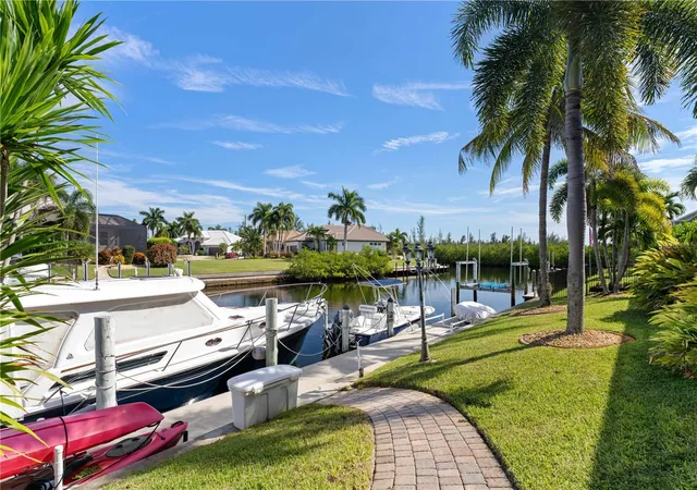 Photo 3 of Single family home for sale at 1448 Kiwi Ct, Punta Gorda, FL 33950 | MLS# C7531382 | Listing updated on 2026-10-01
