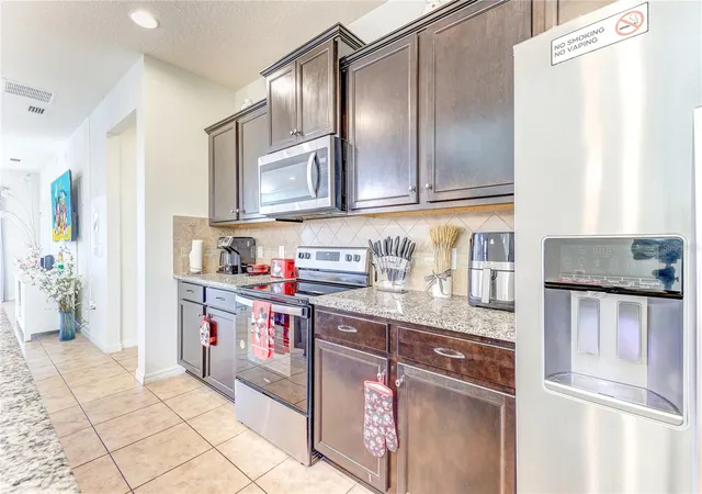 Photo 4 of Single family home for sale at 1732 Lima Ave, Kissimmee, FL 34747 | MLS# O6446009 | Listing updated on 2026-09-30