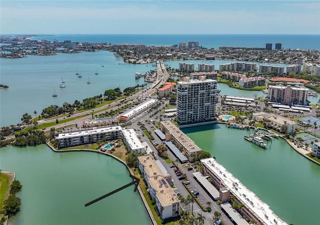Photo 2 of Condo for sale at 7425 Bay Is Dr S #105, South Pasadena, FL 33707 | MLS# TB8553400 | Listing updated on 2026-10-02