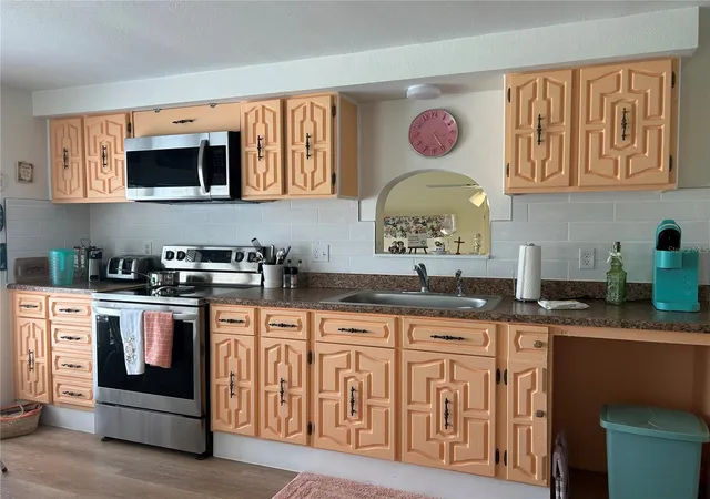 Photo 2 of Manufactured home for sale at 6437 Westside Dr, New Port Richey, FL 34652 | MLS# OM733126 | Listing updated on 2026-10-02