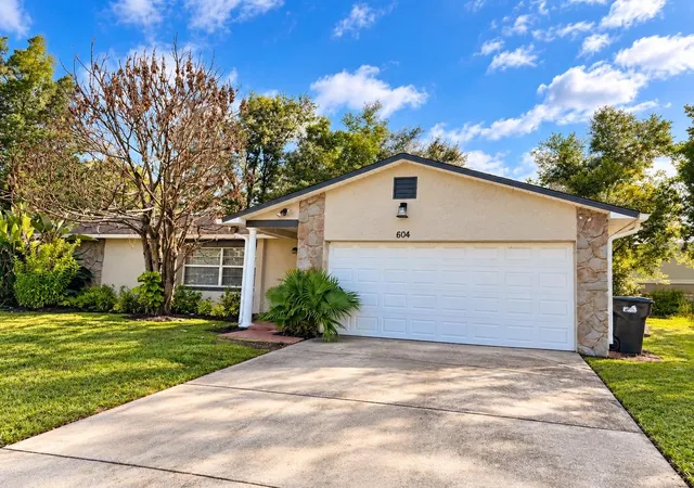 Photo 1 of Single family home for sale at 604 Riverwoods Cir, Orlando, FL 32825 | MLS# O6446016 | Listing updated on 2026-10-15