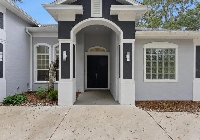 Photo 2 of Single family home for sale at 949 Hawk Landing, Fruitland Park, FL 34731 | MLS# G5118432 | Listing updated on 2026-10-21