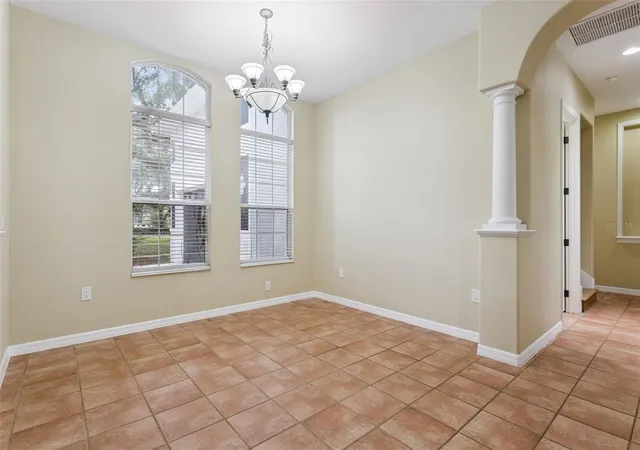 Photo 4 of Single family home for sale at 949 Hawk Landing, Fruitland Park, FL 34731 | MLS# G5118432 | Listing updated on 2026-10-21