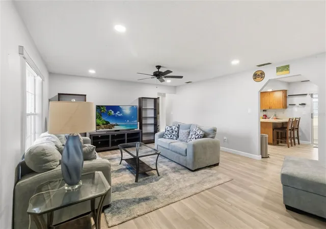 Photo 4 of Single family home for sale at 431 Jersey Ave, Saint Cloud, FL 34769 | MLS# O6446020 | Listing updated on 2026-10-06