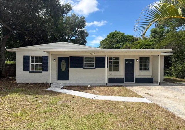 Photo 1 of Single family home for sale at 1610 Stevensons Dr, Clearwater, FL 33755 | MLS# O6446023 | Listing updated on 2026-09-30