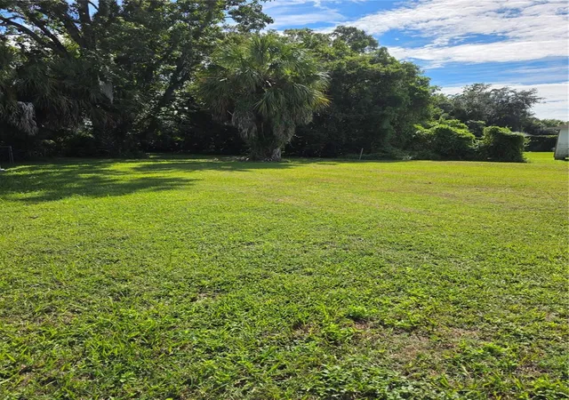 Photo 1 of Land for sale at 5233 Davisson Ave, Orlando, FL 32810 | MLS# O6446028 | Listing updated on 2026-10-01