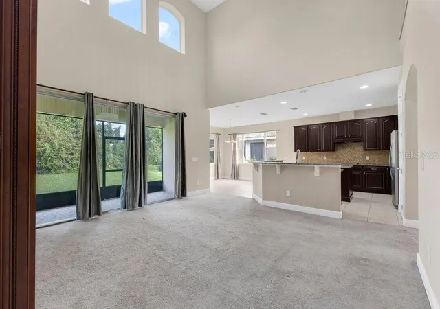 Photo 4 of Single family home for sale at 532 Crestwick Ct, Davenport, FL 33837 | MLS# O6446029 | Listing updated on 2026-10-07