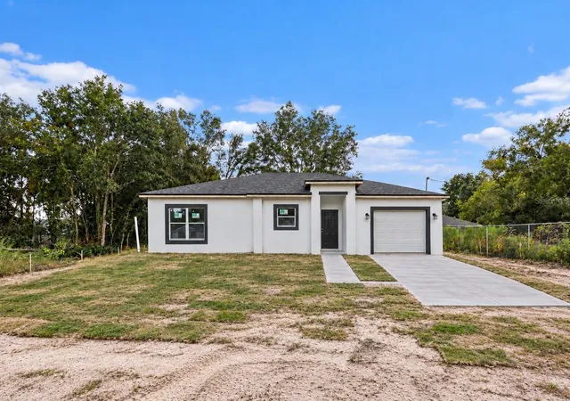 Photo 2 of Single family home for sale at 28 Dogwood Dr Ln, Ocala, FL 34472 | MLS# S5158542 | Listing updated on 2026-10-06