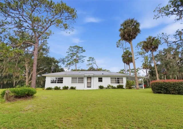 Photo 3 of Single family home for sale at 29025 Se 150th Street, Altoona, FL 32702 | MLS# G5118435 | Listing updated on 2026-10-05