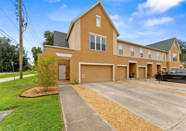 Photo 3 of Townhouse for sale at 4363 Tyler Cir N, Saint Petersburg, FL 33709 | MLS# TB8553429 | Listing updated on 2026-10-07