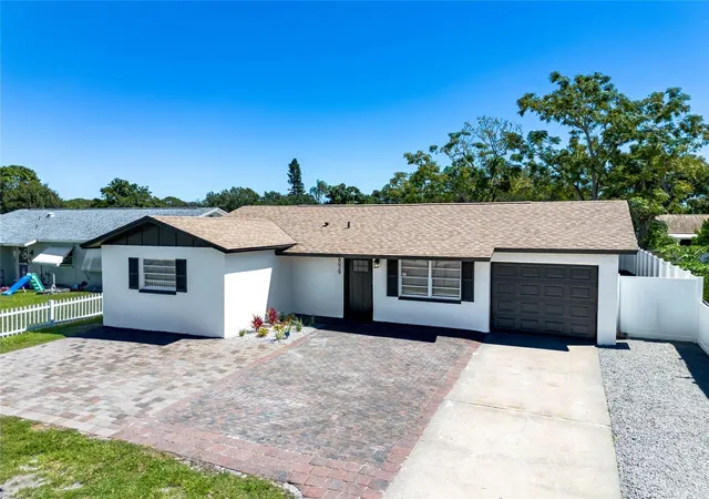Photo 3 of Single family home for sale at 6029 71st Street N, Saint Petersburg, FL 33709 | MLS# TB8553431 | Listing updated on 2026-10-03