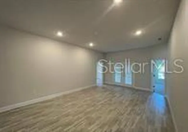 Photo 4 of Single family home for sale at 9406 Highland Hills Dr, Hudson, FL 34667 | MLS# TB8553435 | Listing updated on 2026-10-03