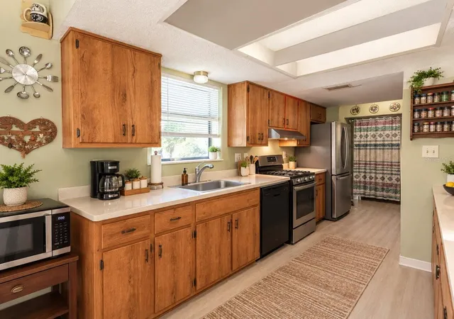 Photo 2 of Single family home for sale at 1280 Persian Ave, Spring Hill, FL 34608 | MLS# O6446037 | Listing updated on 2026-10-01