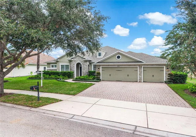 Photo 2 of Single family home for sale at 4244 Isle Vista Ave, Belle Isle, FL 32812 | MLS# O6446039 | Listing updated on 2026-10-23