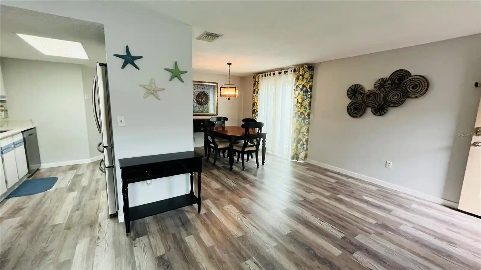 Listing Photo 2 - Condo for sale in 4022 Beaver Ln located at 4022 Beaver Ln, PORT CHARLOTTE, FL 33952 - Unit #800H