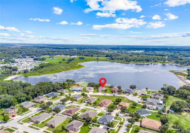 Photo 3 of Single family home for sale at 124 Islabella Way, Groveland, FL 34736 | MLS# G5118437 | Listing updated on 2026-10-03