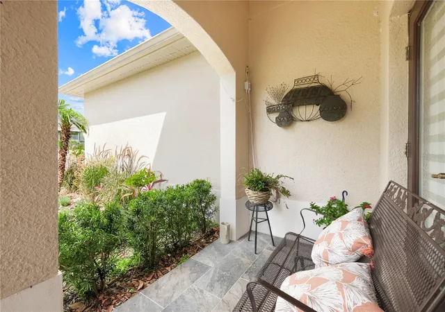 Photo 4 of Single family home for sale at 124 Islabella Way, Groveland, FL 34736 | MLS# G5118437 | Listing updated on 2026-10-03