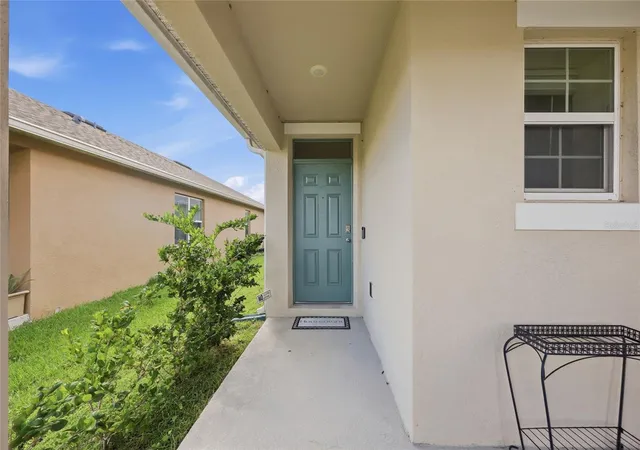 Photo 2 of Single family home for sale at 1512 Fernmeadow St, Kindred, FL 34744 | MLS# OM733130 | Listing updated on 2026-10-02