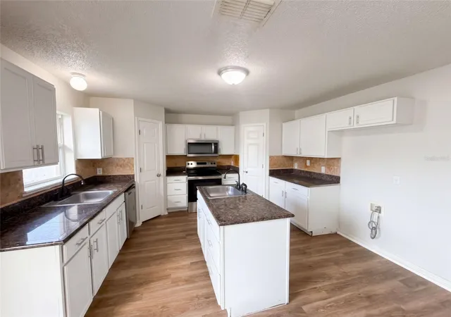 Photo 3 of Single family home for sale at 1818 Superior Ct, Kissimmee, FL 34759 | MLS# O6446045 | Listing updated on 2026-10-09