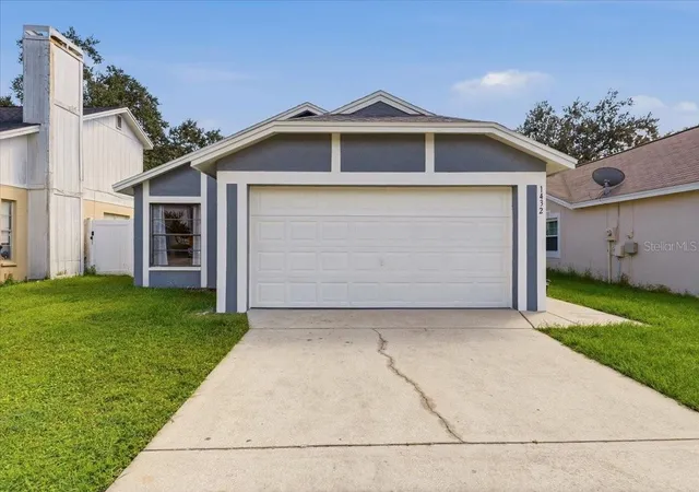 Photo 3 of Single family home for sale at 1432 Marigold Dr, Lakeland, FL 33811 | MLS# L4965449 | Listing updated on 2026-10-08