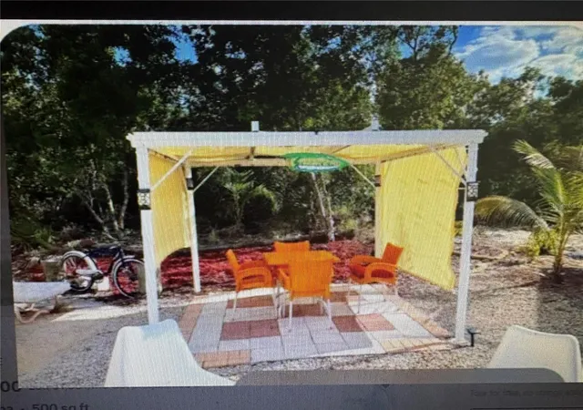 Photo 4 of Manufactured home for sale at 32 Grassy Lake Cir, Lake Placid, FL 33852 | MLS# O6446048 | Listing updated on 2026-09-30