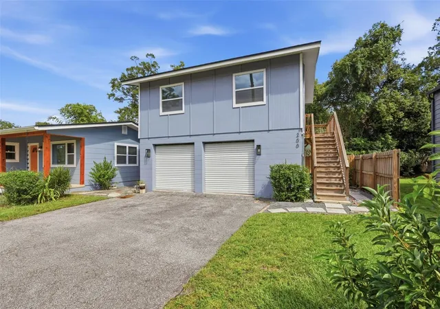Photo 3 of Single family home for sale at 4479 Fairview Ave, Orlando, FL 32804 | MLS# O6446051 | Listing updated on 2026-10-08