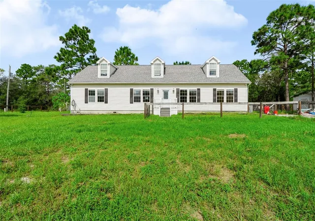 Photo 1 of Single family home for sale at 11485 Lomita Wren Rd, Weeki Wachee, FL 34614 | MLS# TB8553438 | Listing updated on 2026-10-03