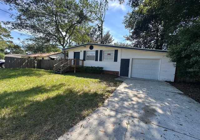 Photo 2 of Single family home for sale at 1430 Ron Rd, Jacksonville, FL 32210 | MLS# TB8553439 | Listing updated on 2026-09-30