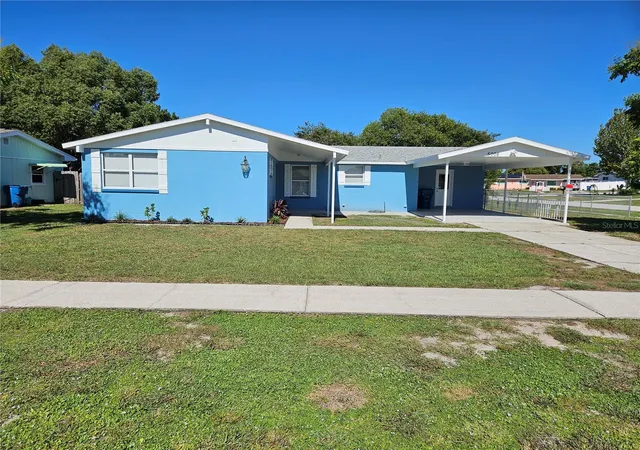 Photo 1 of Single family home for sale at 5008 Cynthia Ln, Spring Hill, FL 34606 | MLS# W7889944 | Listing updated on 2026-09-30