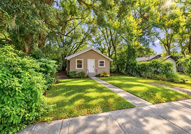 Photo 2 of Single family home for sale at 617 Citrus St, Orlando, FL 32805 | MLS# O6446056 | Listing updated on 2026-10-05