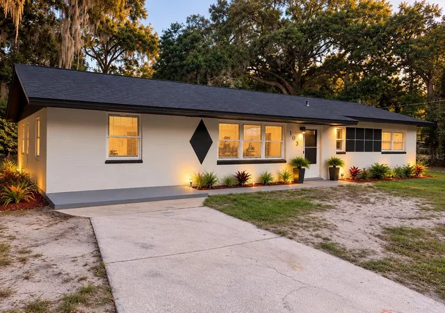 Photo 1 of Single family home for sale at 103 Williams Street, Palatka, FL 32177 | MLS# FC321788 | Listing updated on 2026-10-07