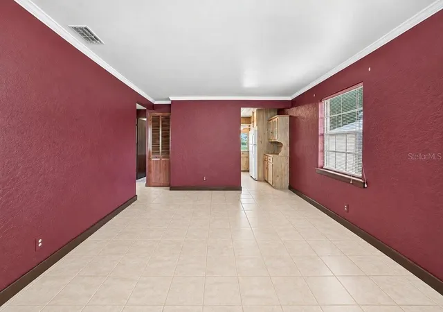 Photo 2 of Single family home for sale at 118 Palm Dr, Daytona Beach, FL 32117 | MLS# V4951581 | Listing updated on 2026-10-07
