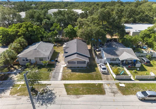 Photo 3 of Single family home for sale at 2310 17th Avenue S, Saint Petersburg, FL 33712 | MLS# TB8553446 | Listing updated on 2026-10-22