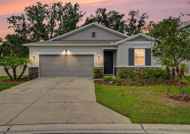 Photo 4 of Single family home for sale at 4435 Horse Crk Ln, Lakeland, FL 33811 | MLS# TB8553449 | Listing updated on 2026-10-01