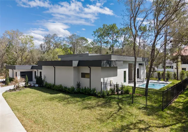 Photo 3 of Single family home for sale at 1447 Bird Rd, Winter Springs, FL 32708 | MLS# O6446070 | Listing updated on 2026-10-01