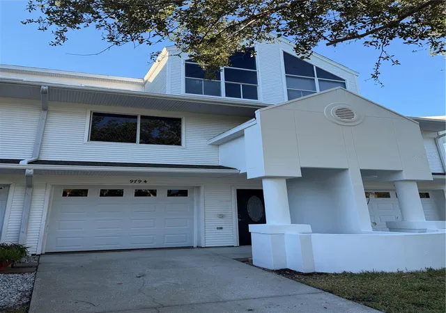 Townhouse for sale at 9794 Indian Key Trl #92, SEMINOLE, FL 33776 | MLS# TB8553453