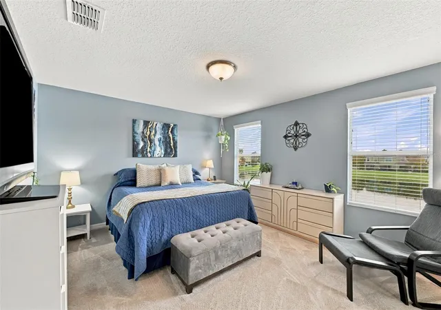 Photo 4 of Single family home for sale at 1917 Hawks View Dr, Ruskin, FL 33570 | MLS# TB8553456 | Listing updated on 2026-10-04