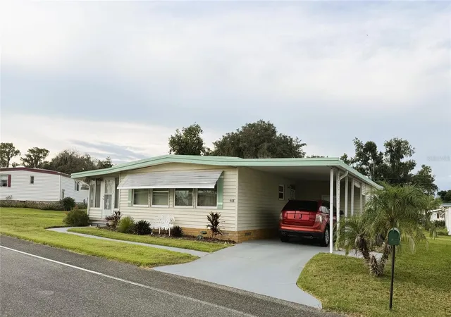Photo 2 of Manufactured home for sale at 408 Palo Verde Dr, Leesburg, FL 34748 | MLS# G5118443 | Listing updated on 2026-09-30
