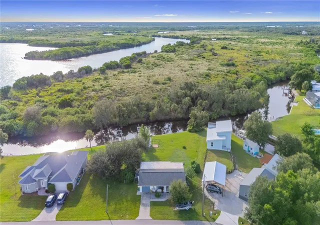 Photo 1 of Single family home for sale at 333 Hile Ln, Punta Gorda, FL 33982 | MLS# C7531387 | Listing updated on 2026-09-30