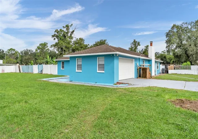 Photo 4 of Single family home for sale at 3605 Ewell Rd, Lakeland, FL 33811 | MLS# L4965453 | Listing updated on 2026-10-02