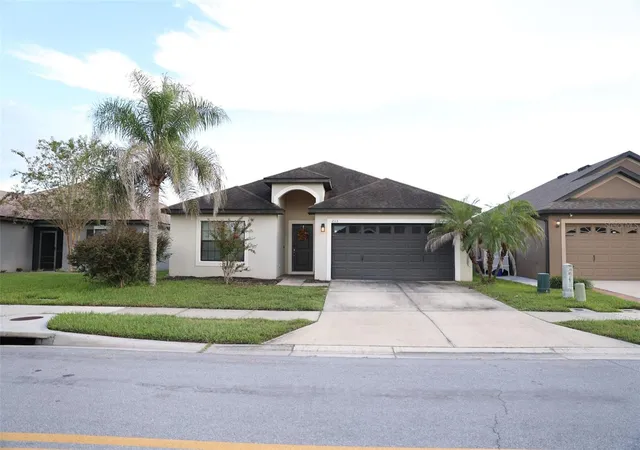 Photo 2 of Single family home for sale at 2113 Geneva Dr, Lakeland, FL 33805 | MLS# L4965454 | Listing updated on 2026-10-11