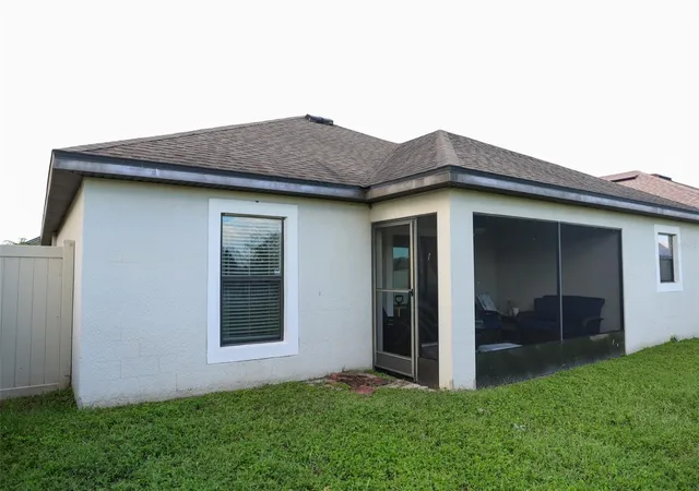Photo 3 of Single family home for sale at 2113 Geneva Dr, Lakeland, FL 33805 | MLS# L4965454 | Listing updated on 2026-10-11