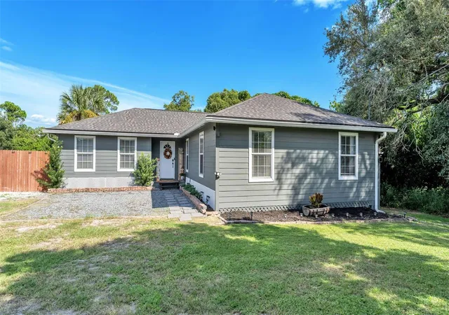 Photo 1 of Single family home for sale at 1557 Starling Rd, Eagle Lake, FL 33839 | MLS# L4965455 | Listing updated on 2026-10-03