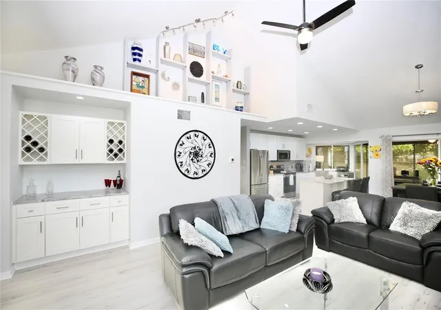 Photo 3 of Condo for sale at 3540 Countrybrook Ln #16, Palm Harbor, FL 34684 | MLS# TB8553464 | Listing updated on 2026-10-02