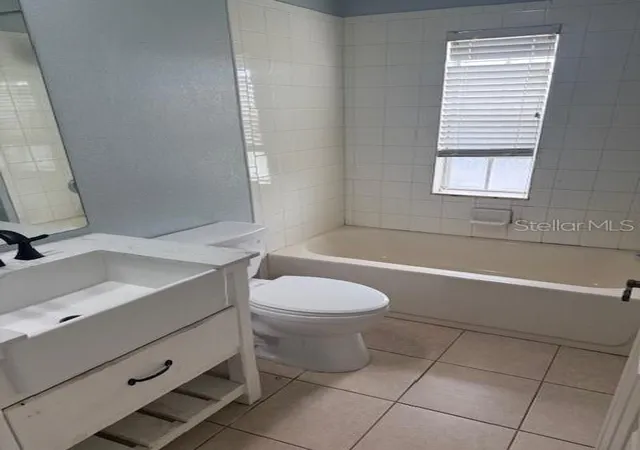 Photo 4 of Condo for sale at 3025 Greystone Loop #302, Kissimmee, FL 34741 | MLS# O6446083 | Listing updated on 2026-09-30