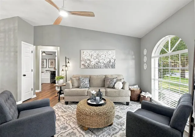 Photo 3 of Single family home for sale at 217 W 11th Street, Sanford, FL 32771 | MLS# V4951582 | Listing updated on 2026-10-03