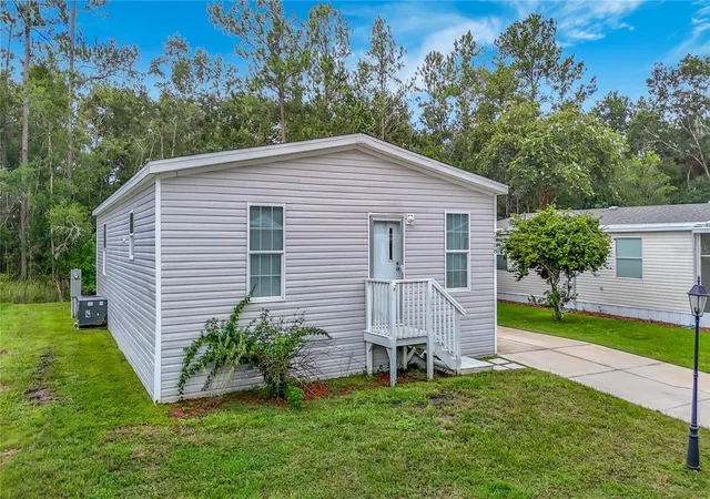 Photo 1 of Manufactured home for sale at 2908 Kingswood Cir, Brooksville, FL 34604 | MLS# TB8553484 | Listing updated on 2026-09-30